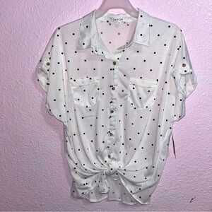 NEW Eden & Olivia Women’s white polkadot blouse